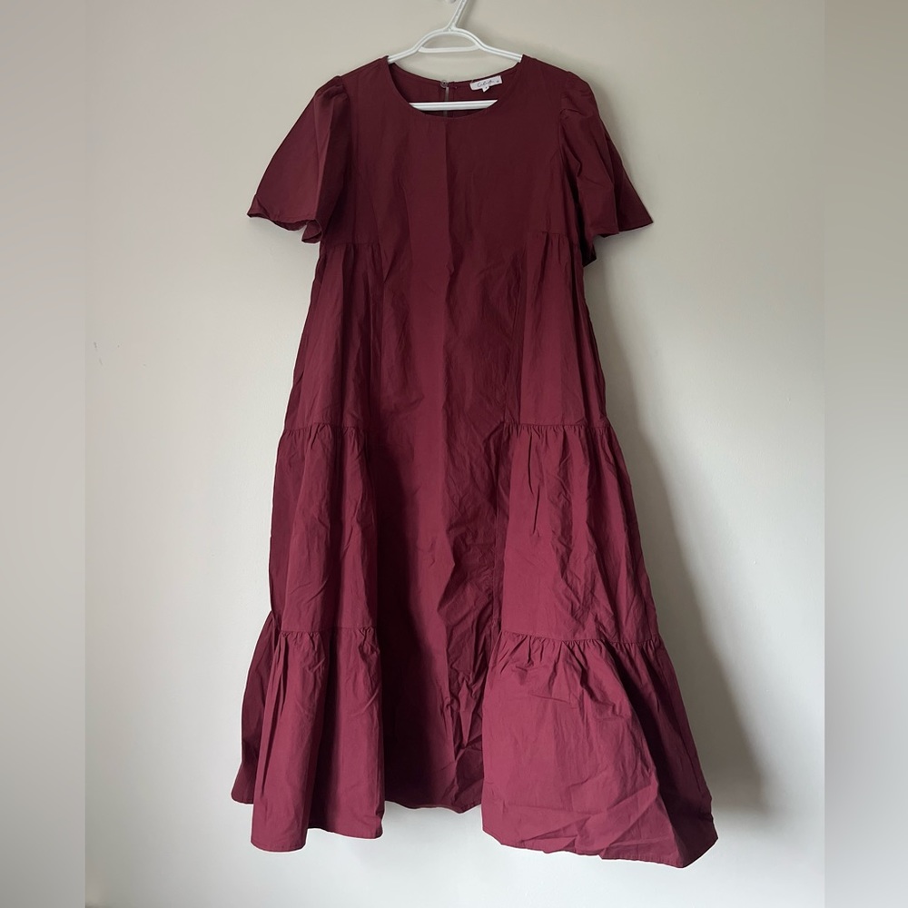 Elegant Burgundy Midi Dress